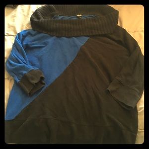 Large Rafaella black and blue sweater